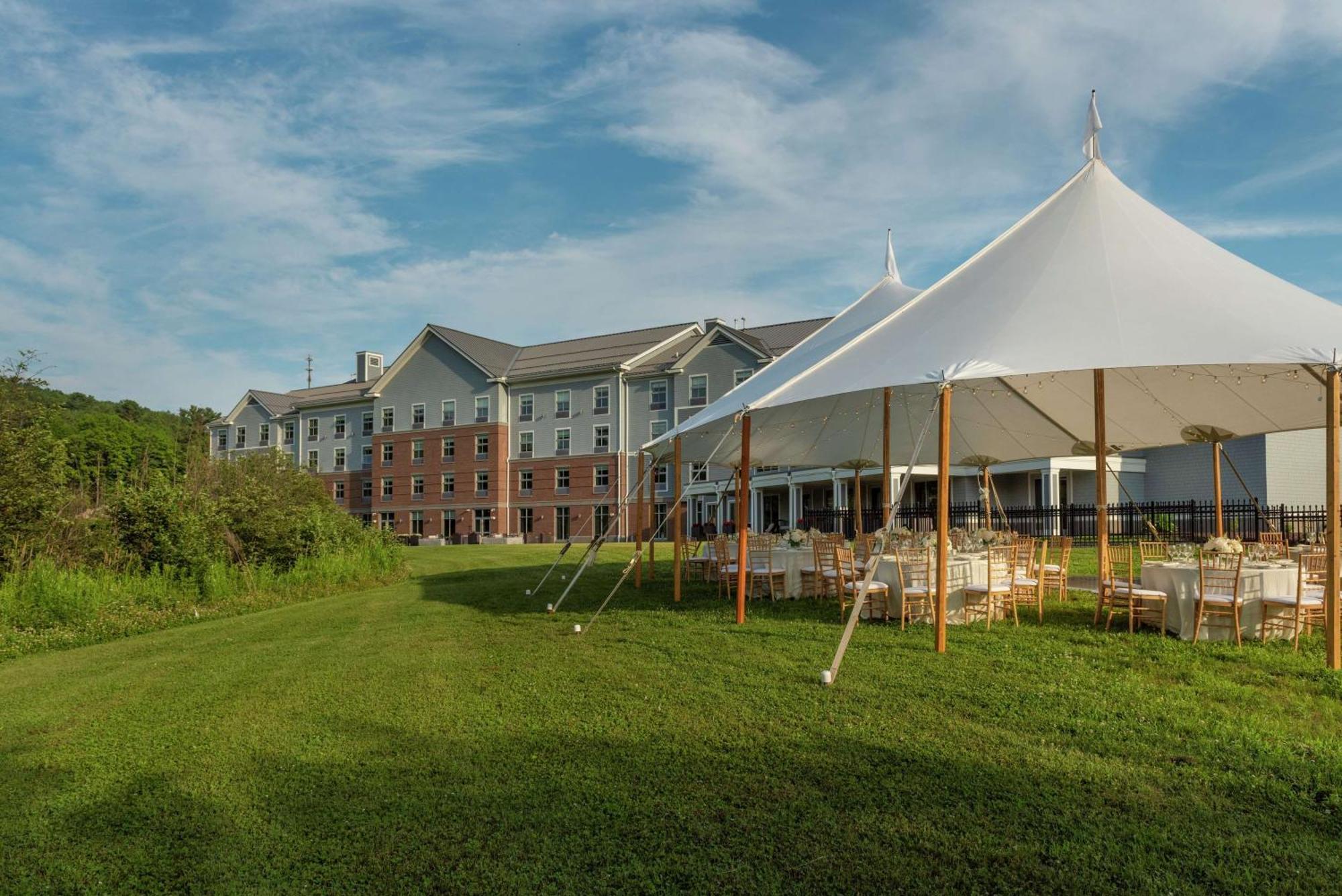 Hilton Garden Inn Hanover Lebanon Exterior photo