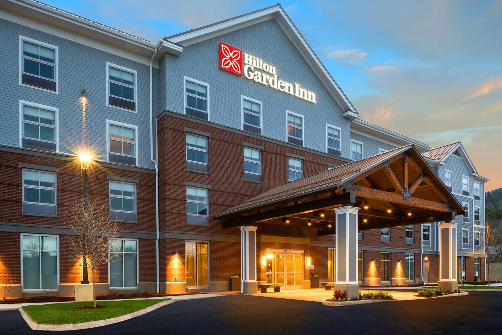 Hilton Garden Inn Hanover Lebanon Exterior photo